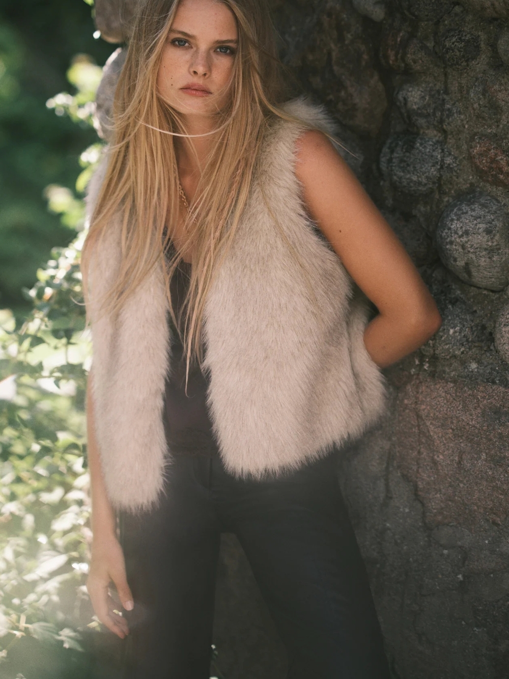 Divided By H&M Cream Faux Fur Vest